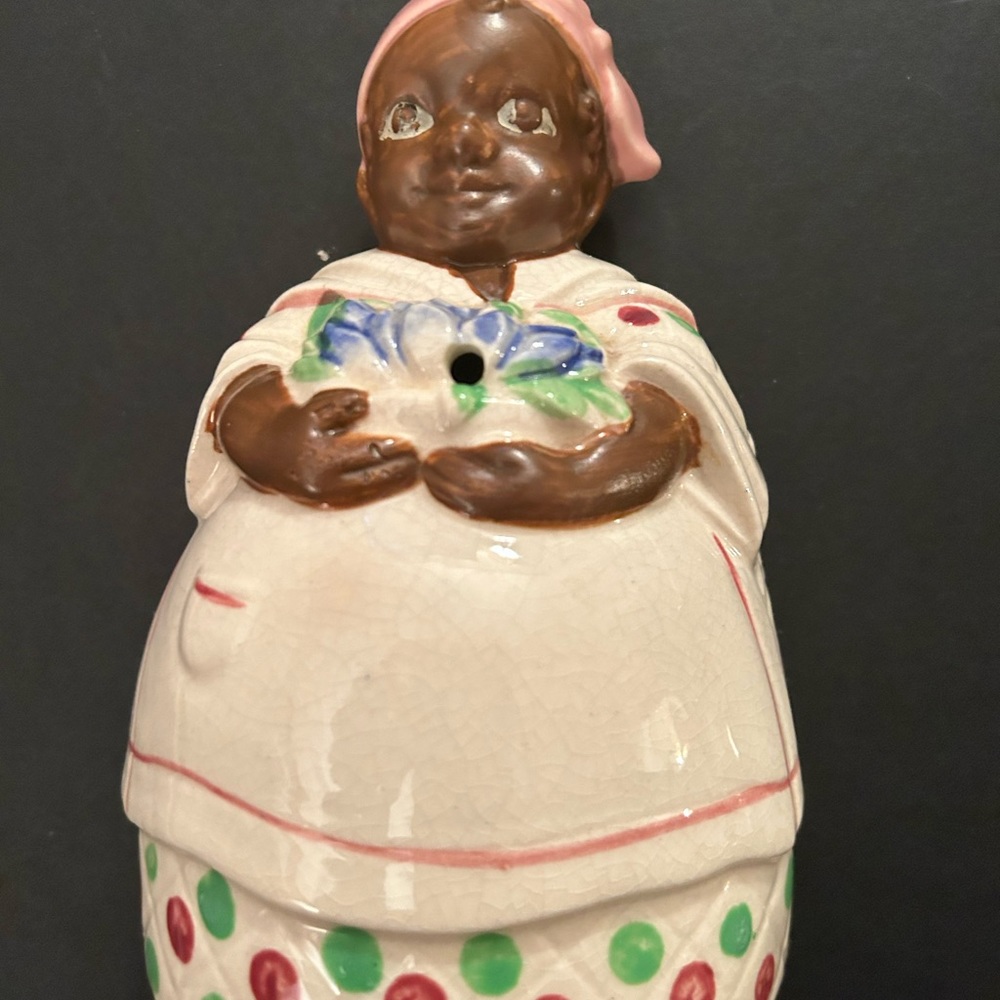 Vintage Americana Lady String Holder.